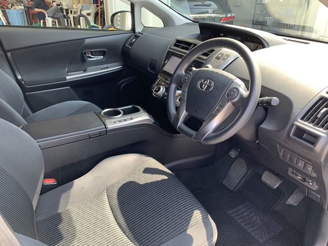 PRIUS Alpha