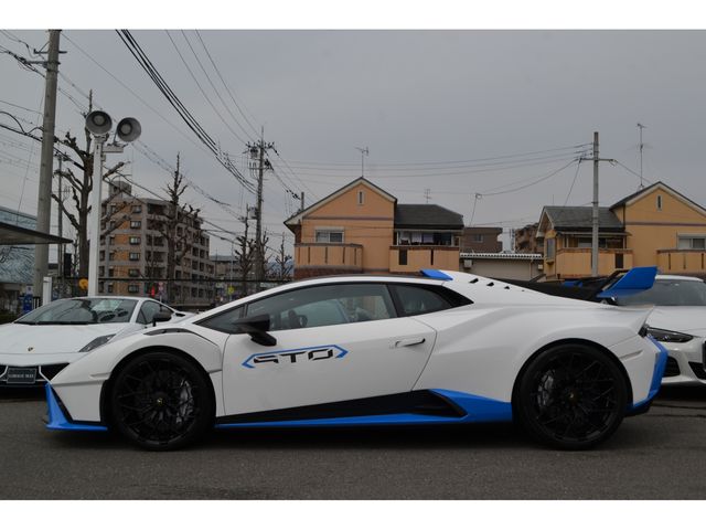 LAMBORGHINI HURACAN
