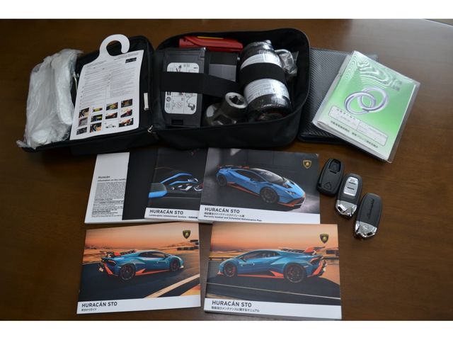 LAMBORGHINI HURACAN