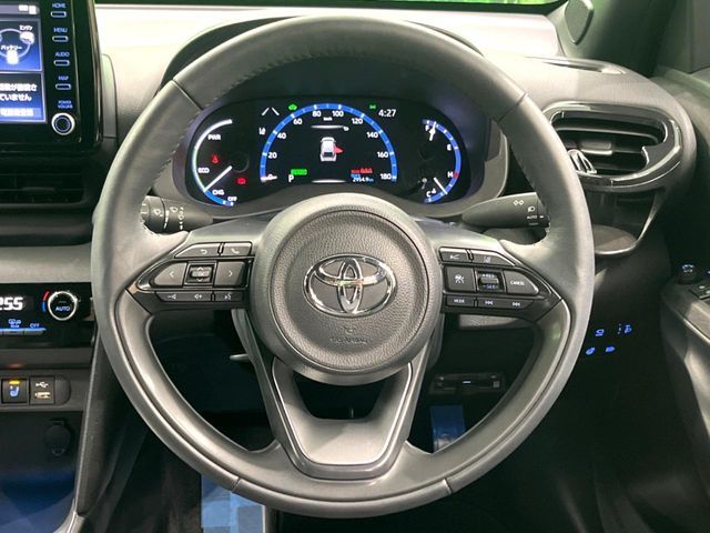 YARIS CROSS HYBRID
