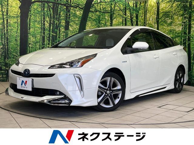 PRIUS 4WD