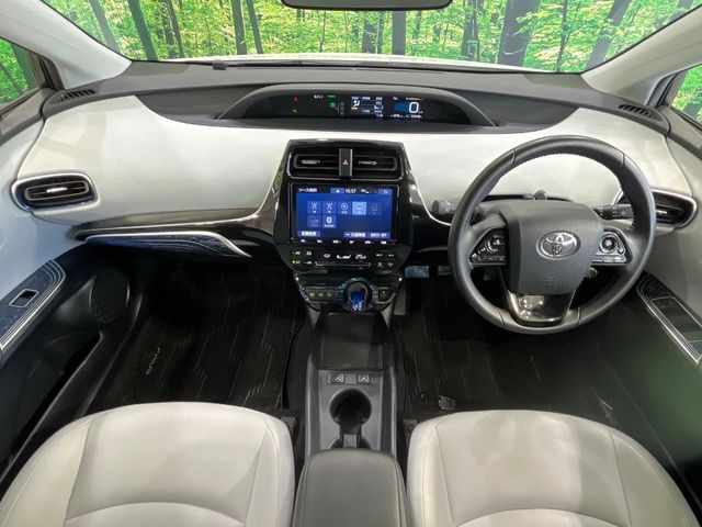 PRIUS 4WD
