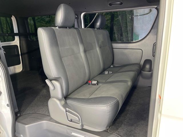 HIACE van 4WD