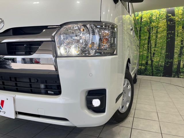 HIACE van 4WD