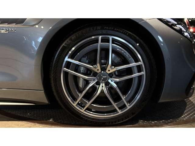 MERCEDES AMG GT