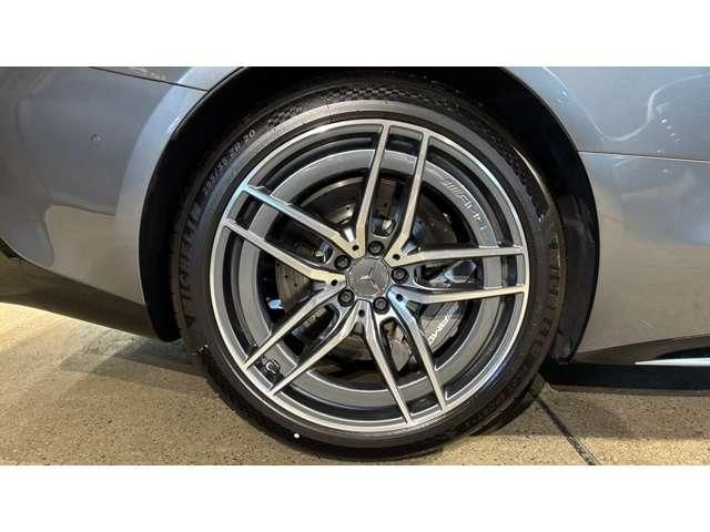 MERCEDES AMG GT
