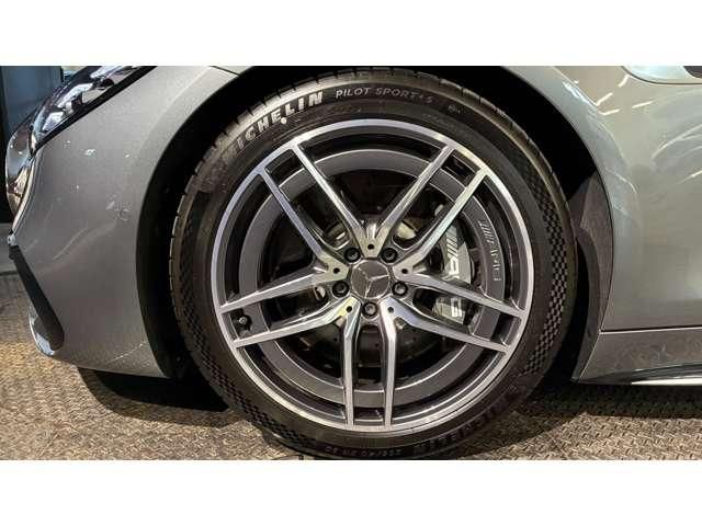 MERCEDES AMG GT