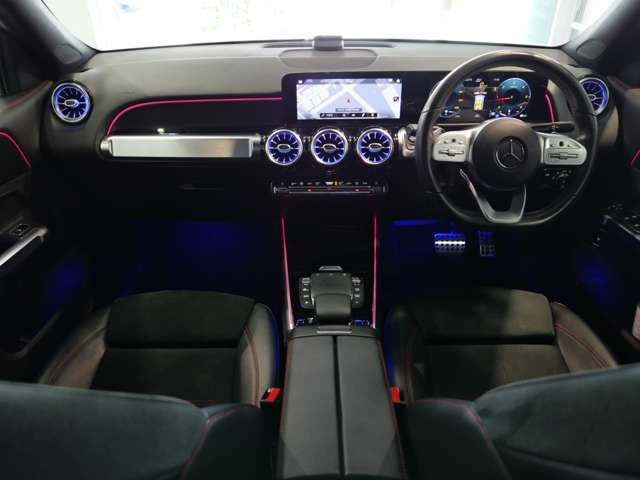 MERCEDES BENZ GLB