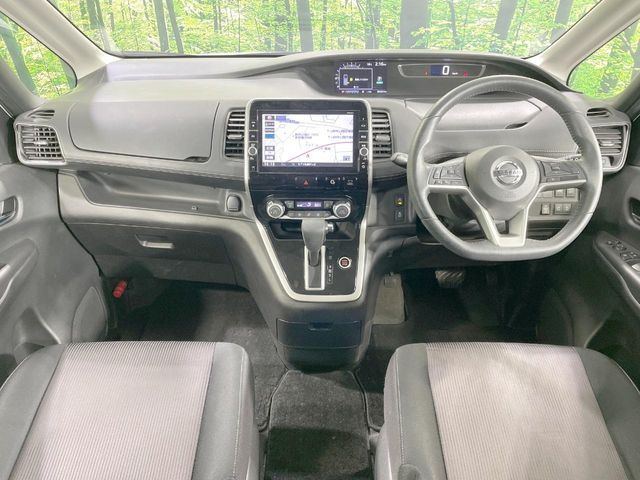 SERENA  S-HYBRID 4WD