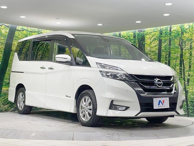 SERENA  S-HYBRID 4WD