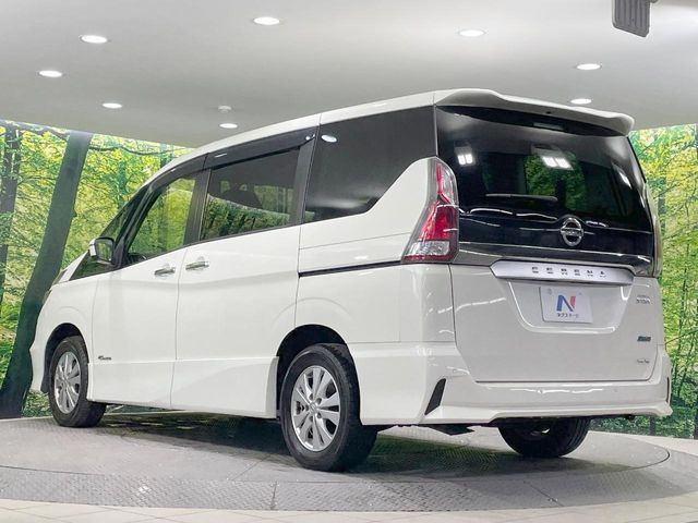 SERENA  S-HYBRID 4WD
