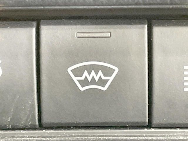 PRIUS 4WD