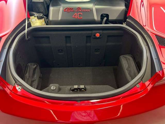 ALFAROMEO 4C