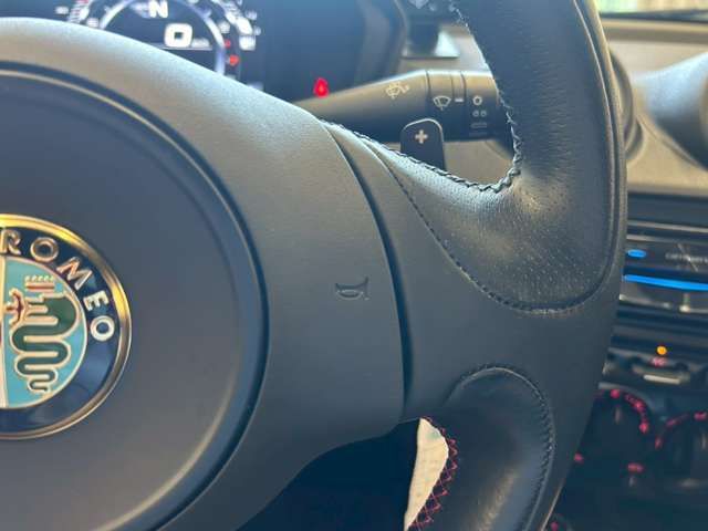 ALFAROMEO 4C