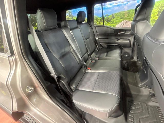 LANDCRUISER 250