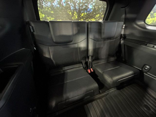 LANDCRUISER 250