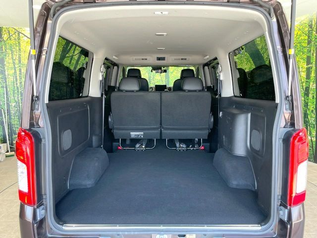 CARAVAN van 4WD