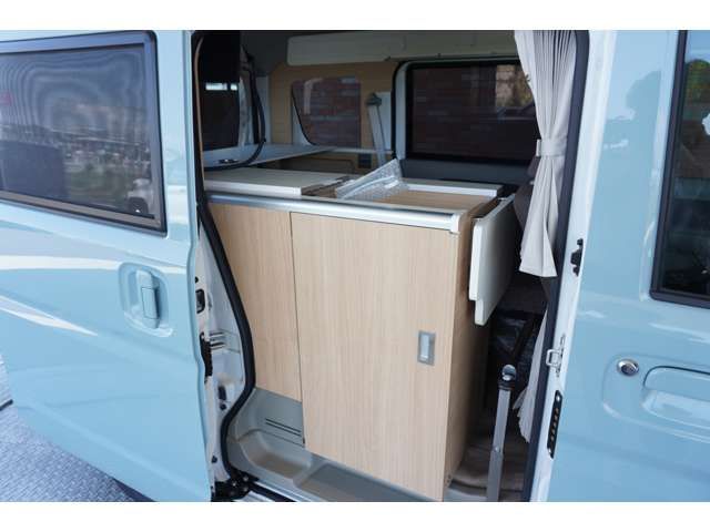 EVERY van 4WD