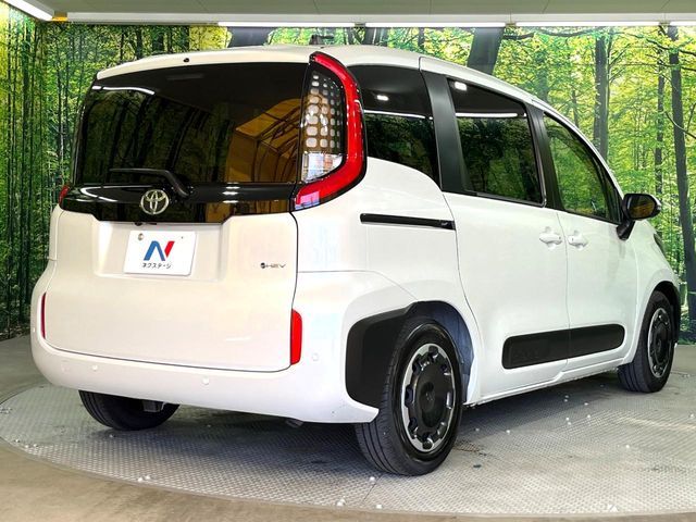 SIENTA HYBRID