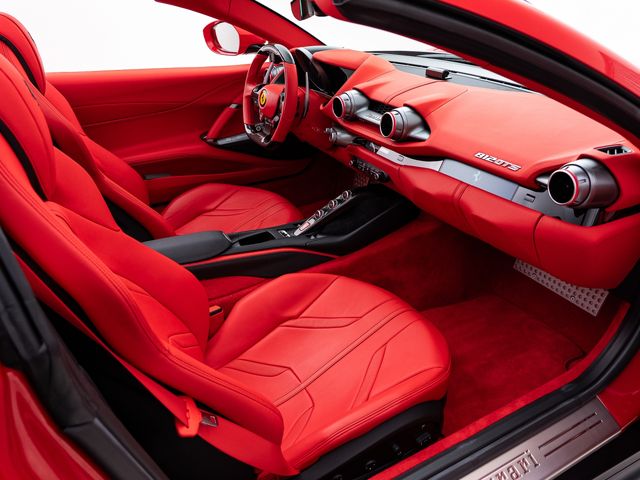 FERRARI 812 GTS