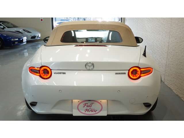 ROADSTER