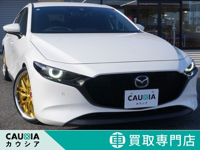MAZDA3 FASTBACK