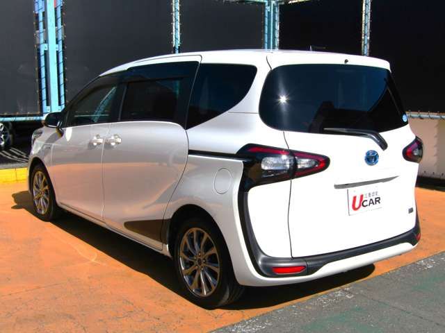 SIENTA HYBRID