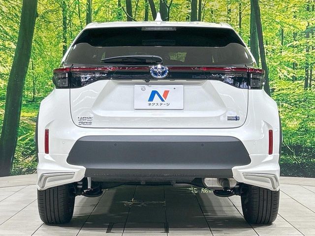 YARIS CROSS HYBRID