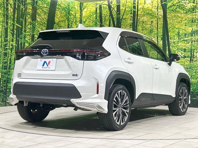 YARIS CROSS HYBRID