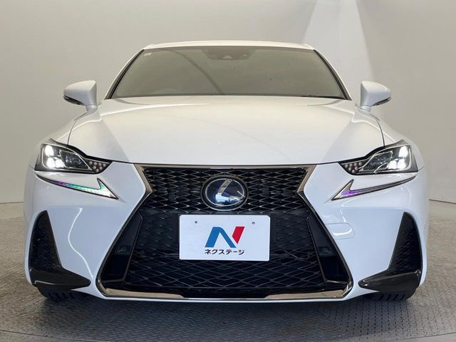 LEXUS IS300h