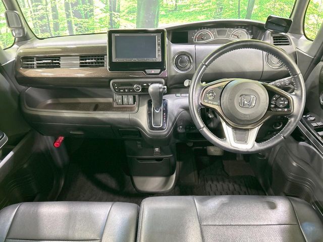 N-BOX CUSTOM