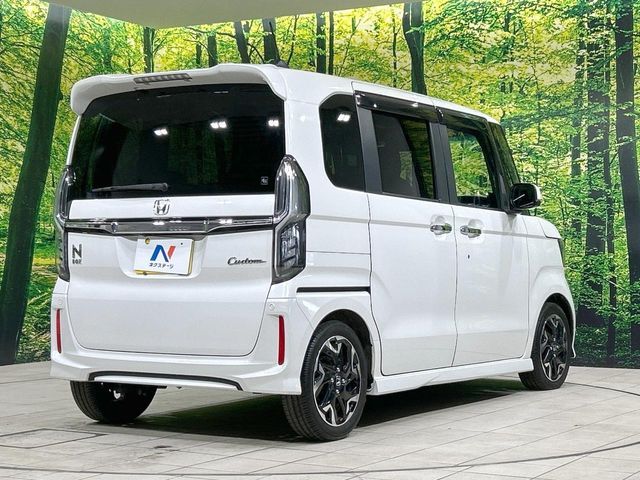 N-BOX CUSTOM
