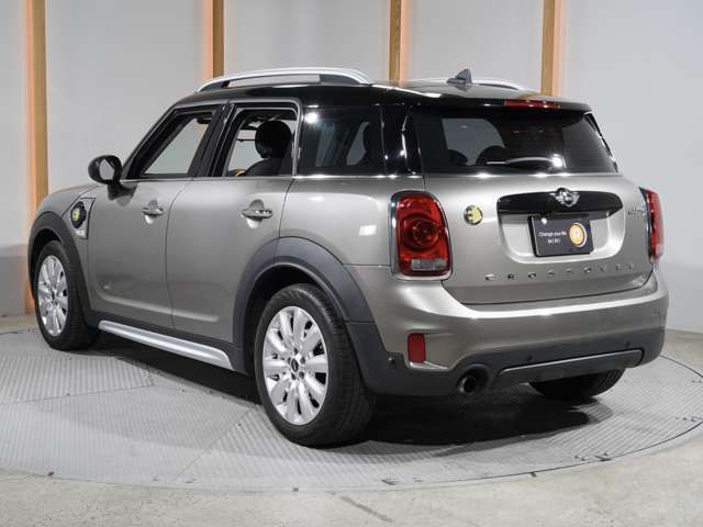 BMW MINI COOPER SE CROSSOVER