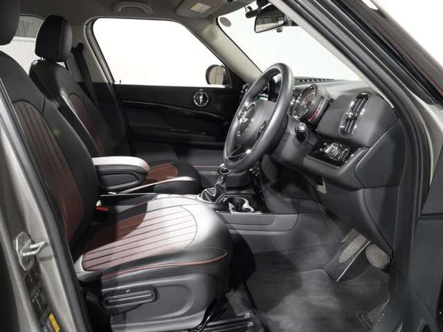 BMW MINI COOPER SE CROSSOVER