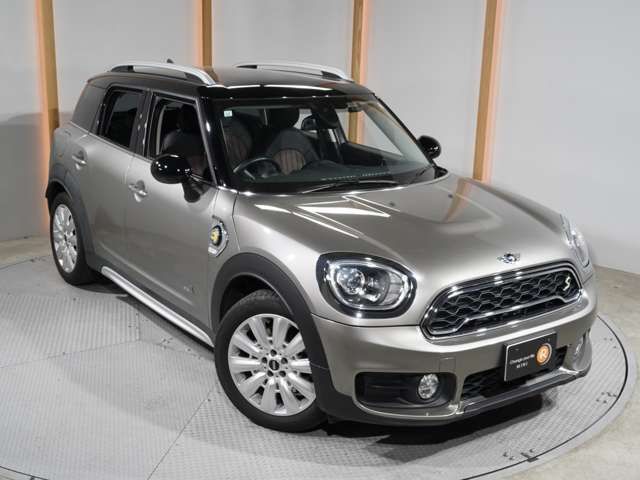 BMW MINI COOPER SE CROSSOVER
