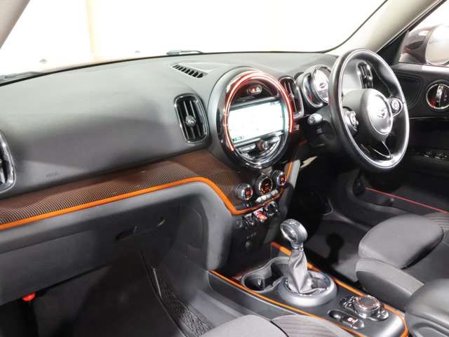 BMW MINI COOPER D CROSSOVER