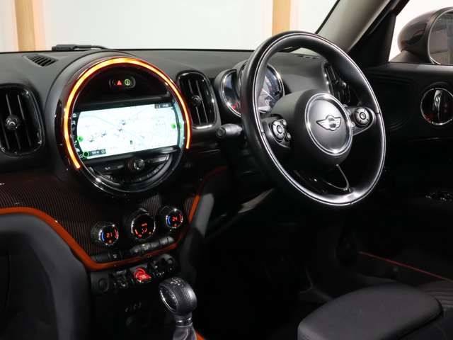BMW MINI COOPER D CROSSOVER