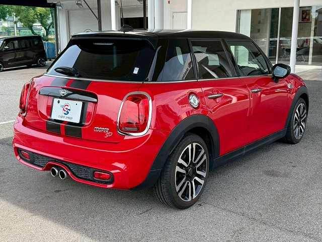 MINI COOPER SD 5DOOR