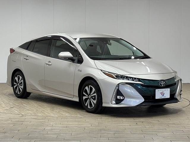PRIUS PHV