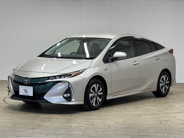 PRIUS PHV