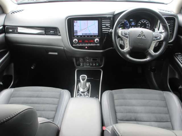 OUTLANDER PHEV