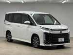 VOXY HYBRID