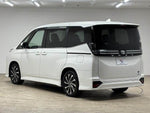 VOXY HYBRID