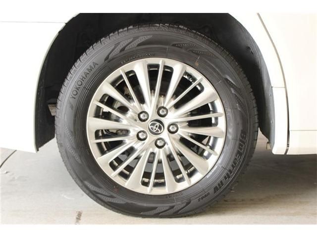 ALPHARD hybrid 4WD