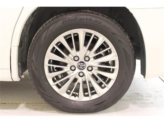 ALPHARD hybrid 4WD