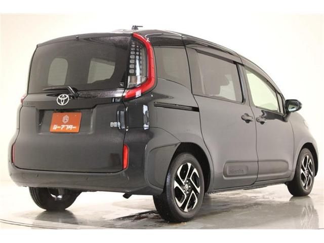 SIENTA HYBRID