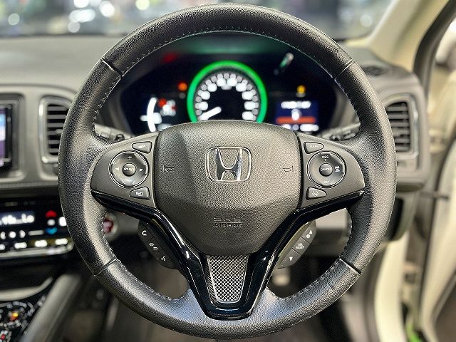 VEZEL HYBRID 4WD