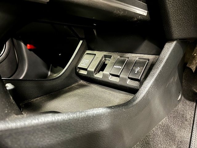 VEZEL HYBRID 4WD