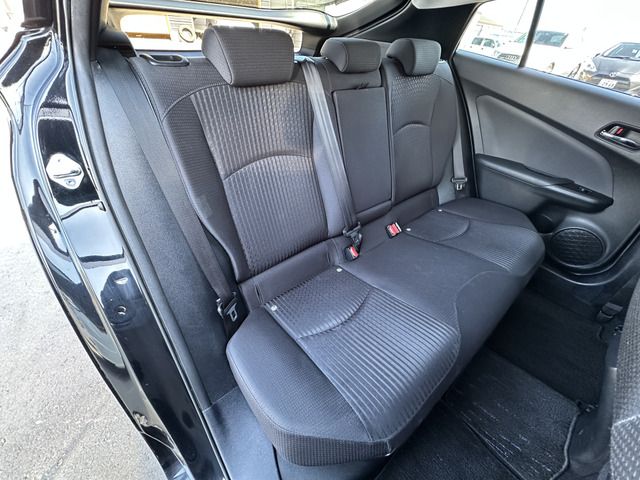 PRIUS 4WD