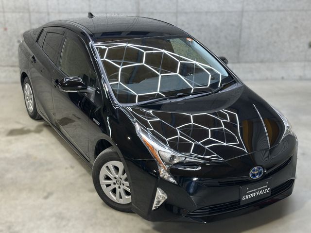 PRIUS 4WD